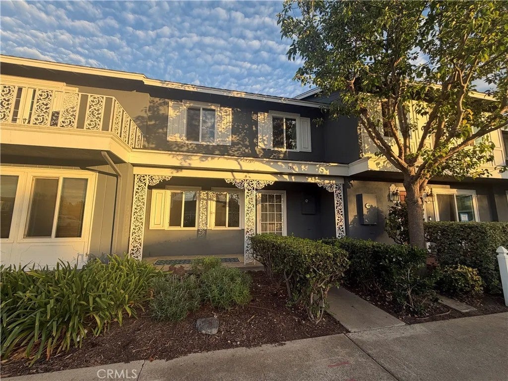 Photo of 136 Lexington LN, Costa Mesa, CA 92626 (MLS # PW26195604)