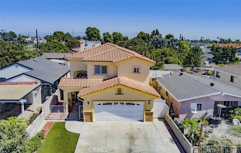 13882 La Bonita