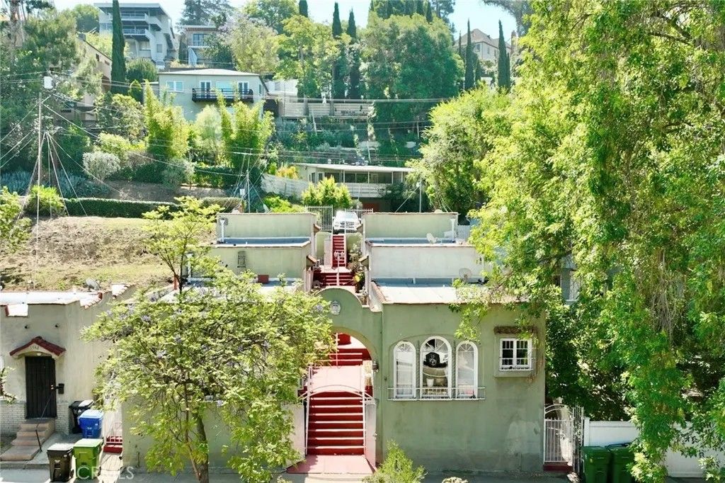 Photo of 15361538 Silver Lake, Los Angeles, CA 90026 (MLS # AR26103838)