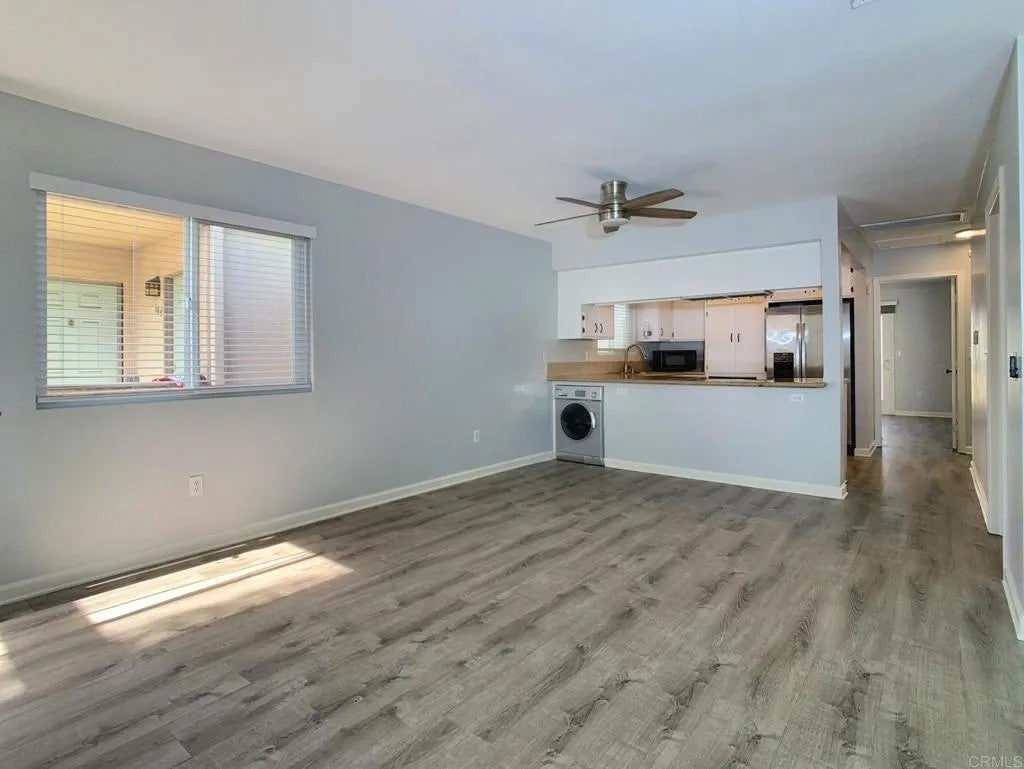 808 jamaica CT