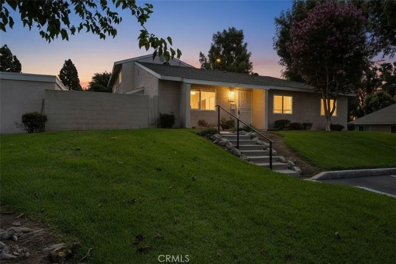 1436 N Gardenia