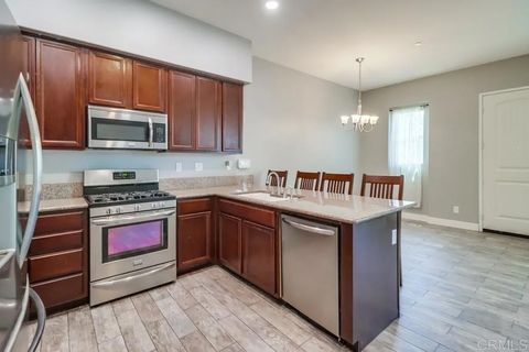 1560 Santa Carolina Rd 2 Chula Vista CA 91913