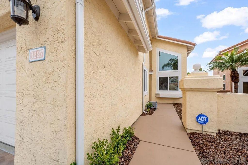 Photo of 3227 San Tomas Dr, Oceanside, CA 92056 (MLS # 250037312)