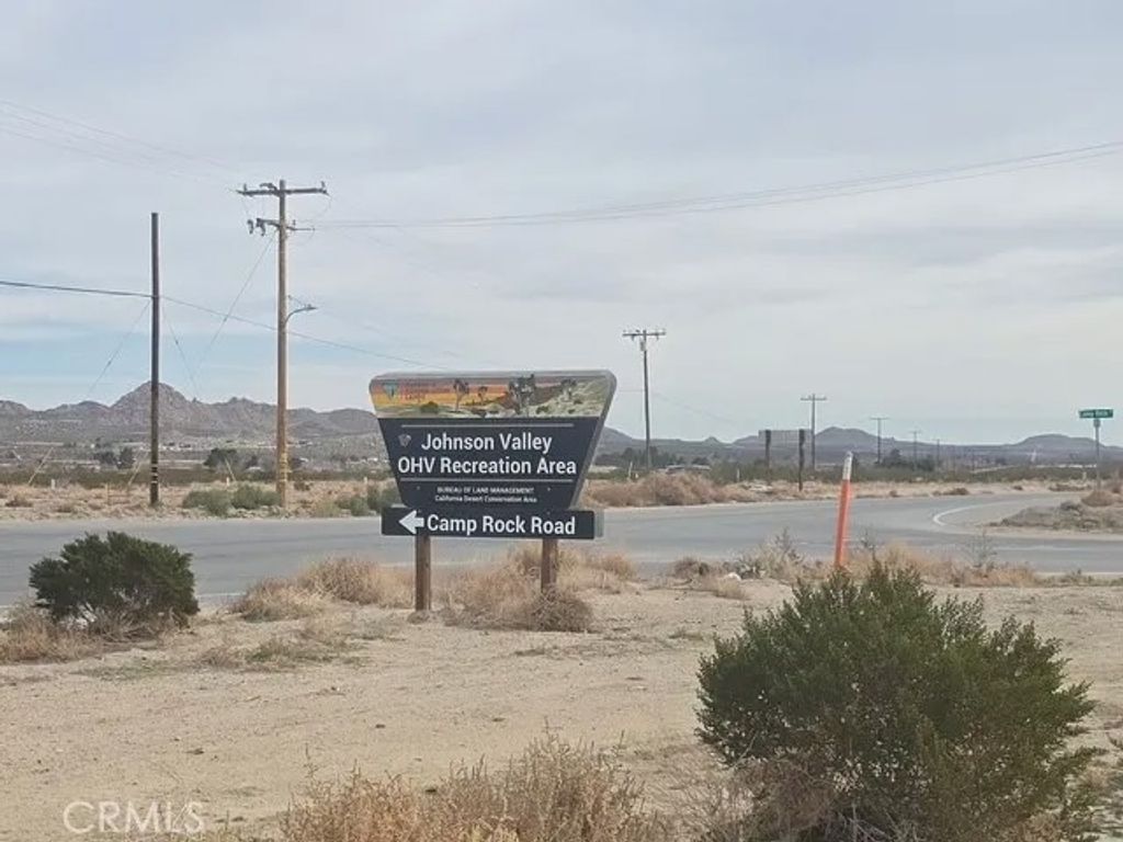 Photo of 0 Old Woman Springs, Lucerne Valley, CA 92356 (MLS # CV25278009)