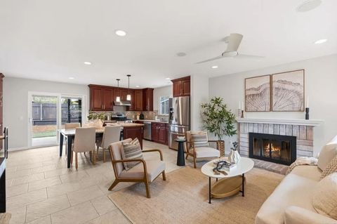 11721 Giles Way San Diego CA 92126