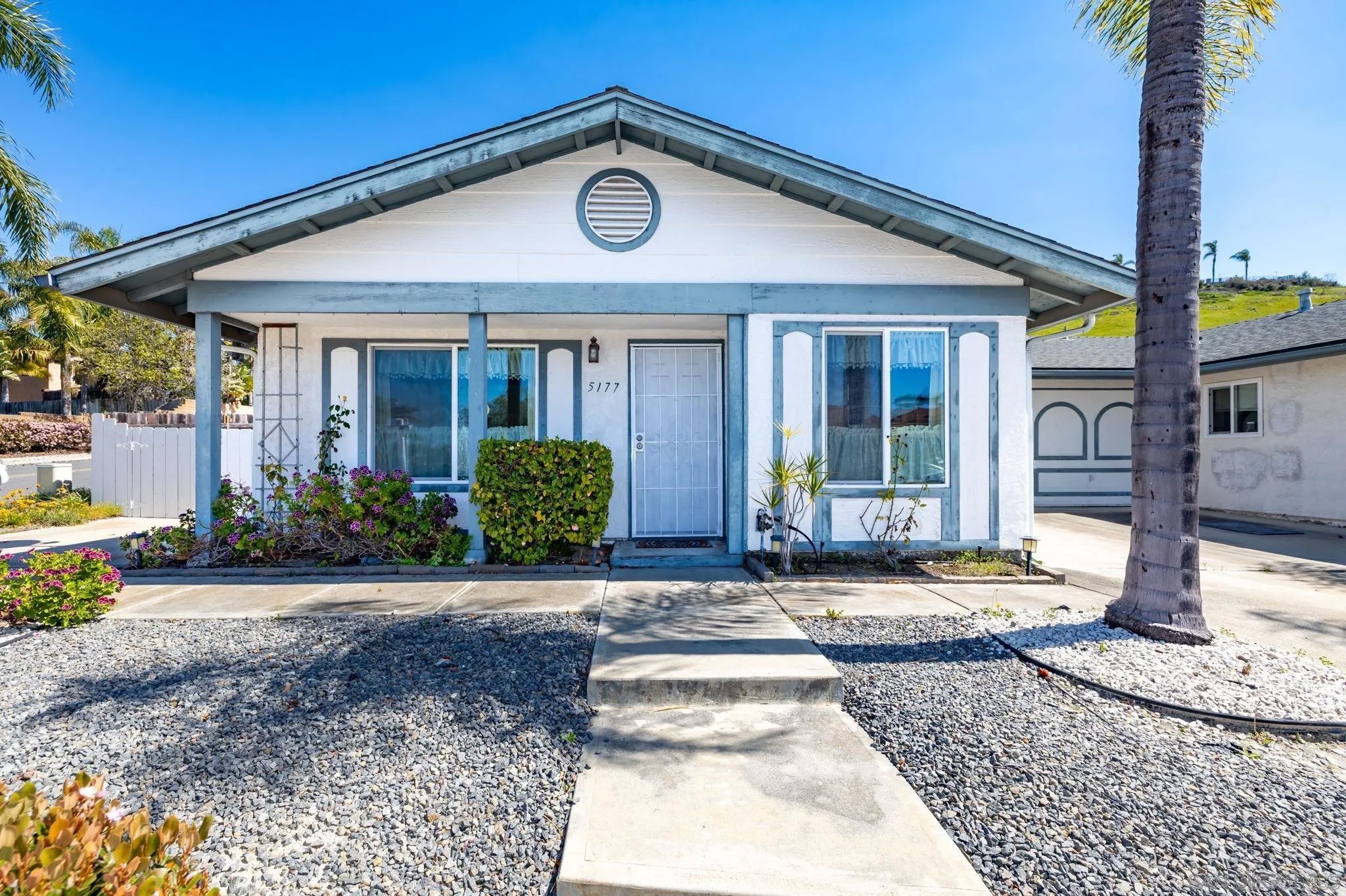 5177 Loma Verde