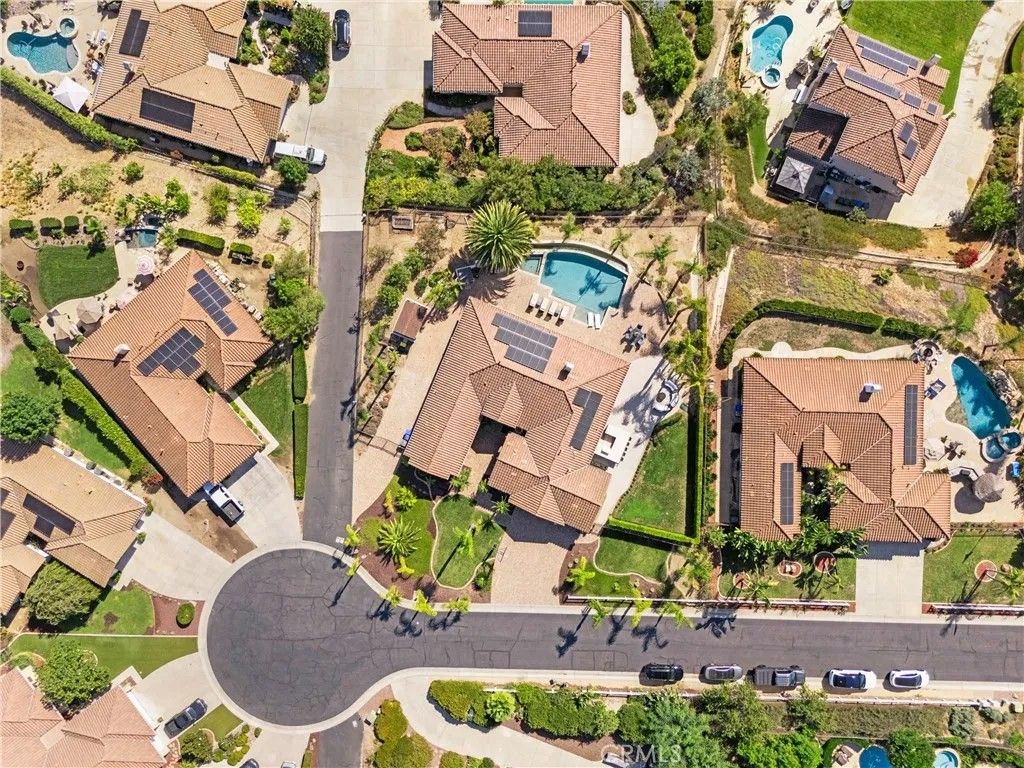 Photo of 169 Mission Oaks Rd, Fallbrook, CA 92028 (MLS # NP25226310)