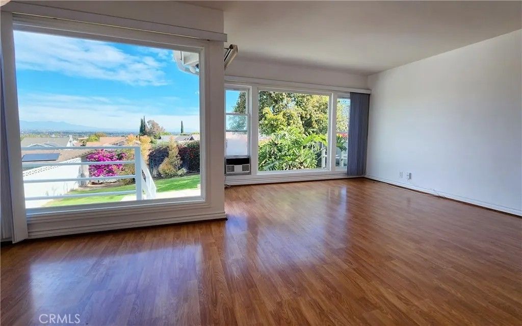 Photo of 25714 Crest Road, Torrance, CA 90505 (MLS # SB26086809)