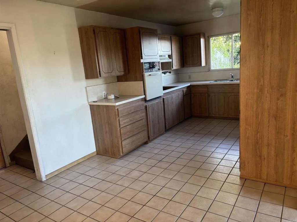 10050 Cristobal Drive