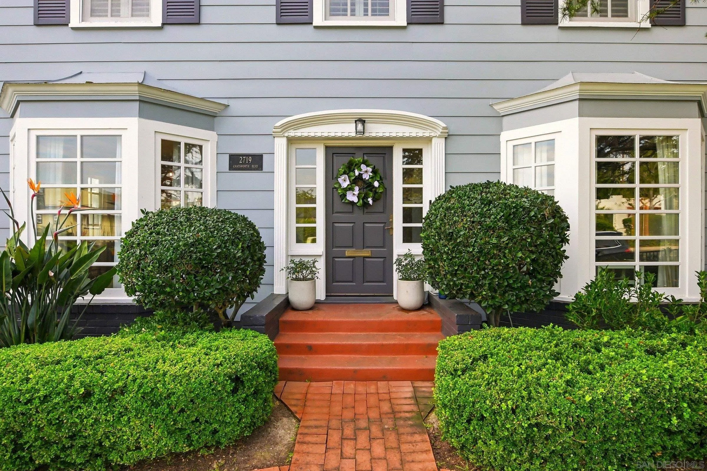 2719 Chatsworth Blvd