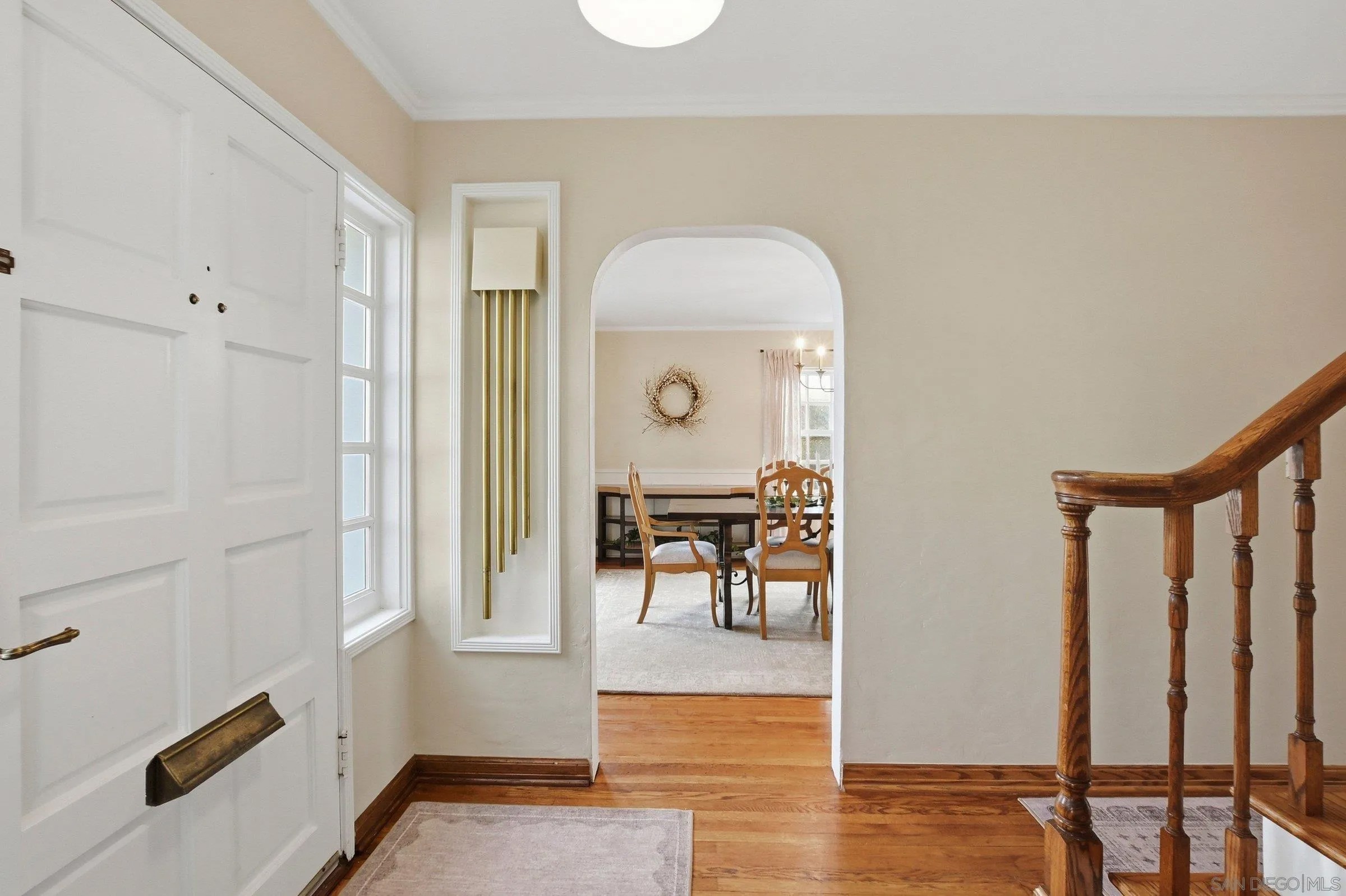 2719 Chatsworth Blvd