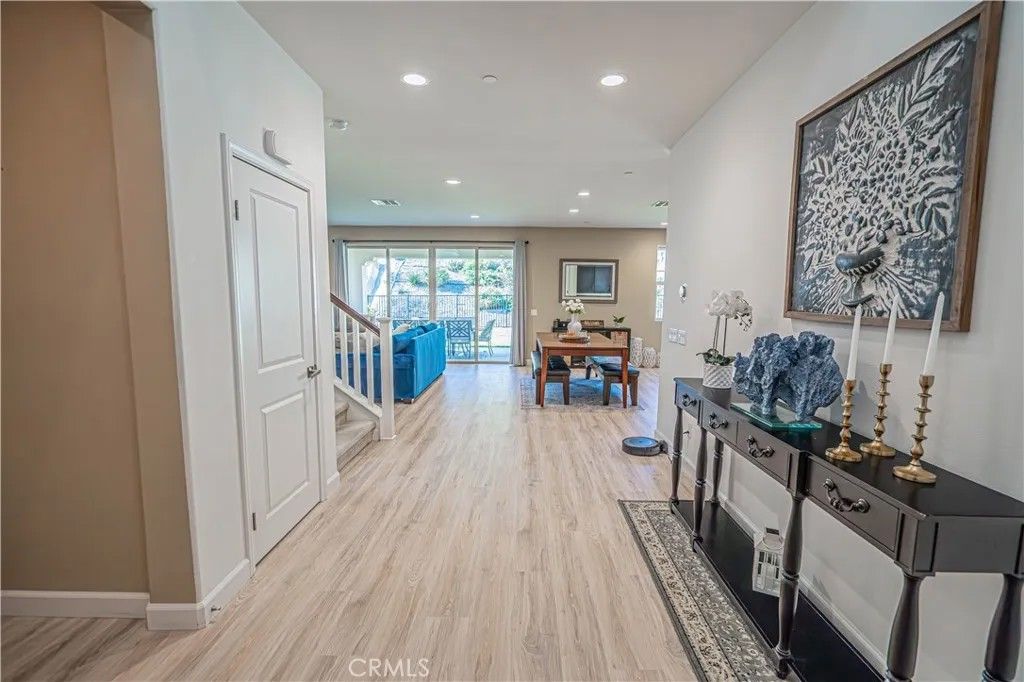 Photo of 18642 Cedar Crest Drive, Canyon Country, CA 91387 (MLS # SR26086640)