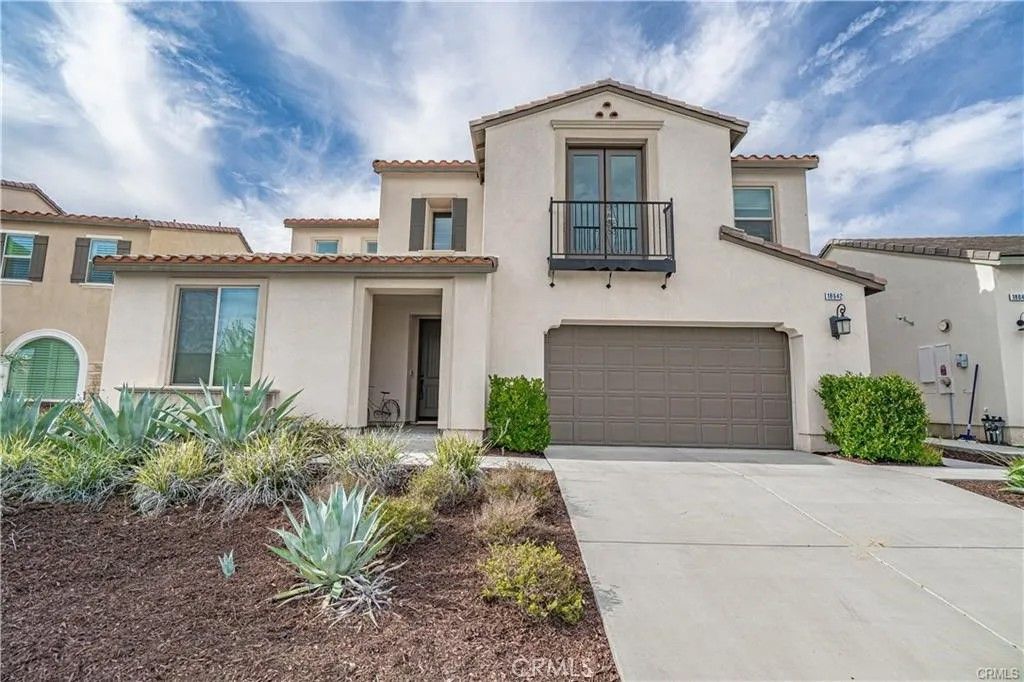 Photo of 18642 Cedar Crest Drive, Canyon Country, CA 91387 (MLS # SR26086640)