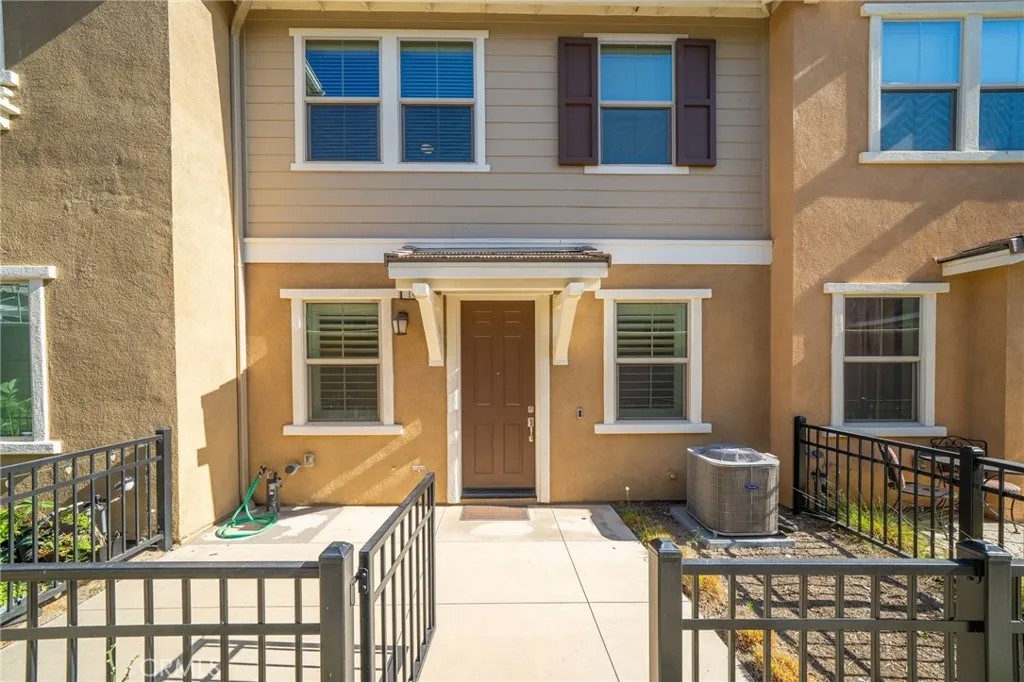 16502 Casa Grande Avenue 102