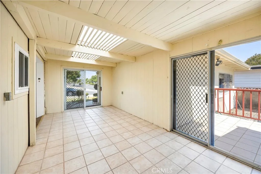 1272 Brentwood Way