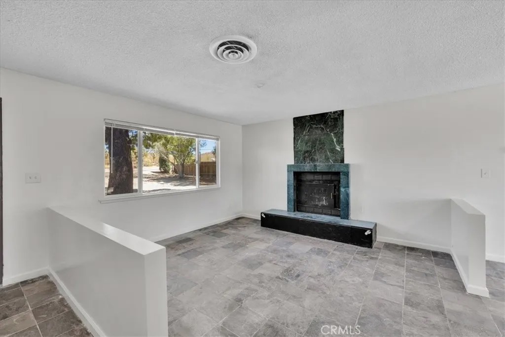 7672 Warren Vista Avenue