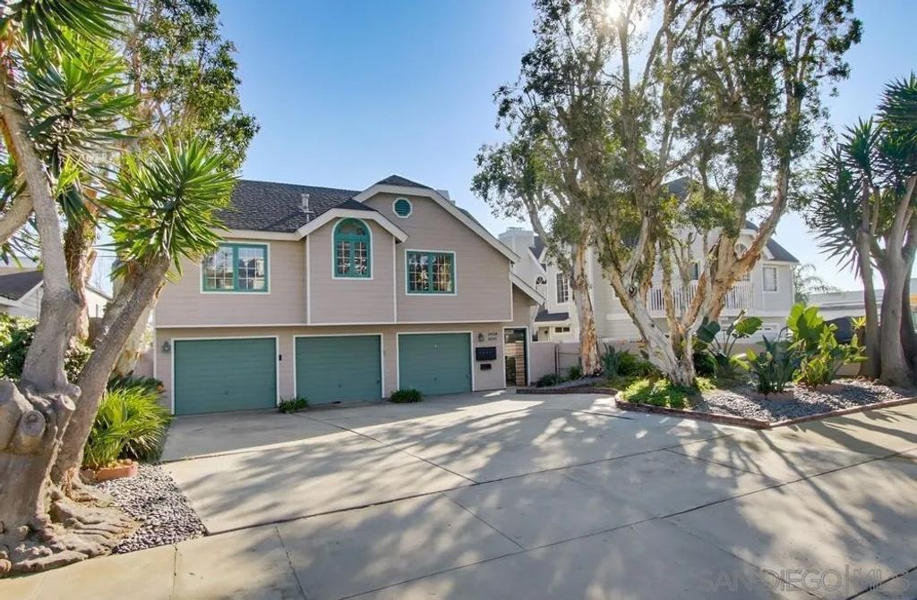 Photo of 1059 Agate St #A, San Diego, CA 92109 (MLS # 250045377)