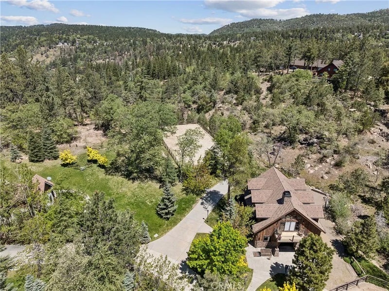 32310 Hummingbird Court
