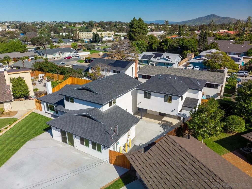 Photo of 279 Coralwood Ct, Chula Vista, CA 91910 (MLS # 260008372)