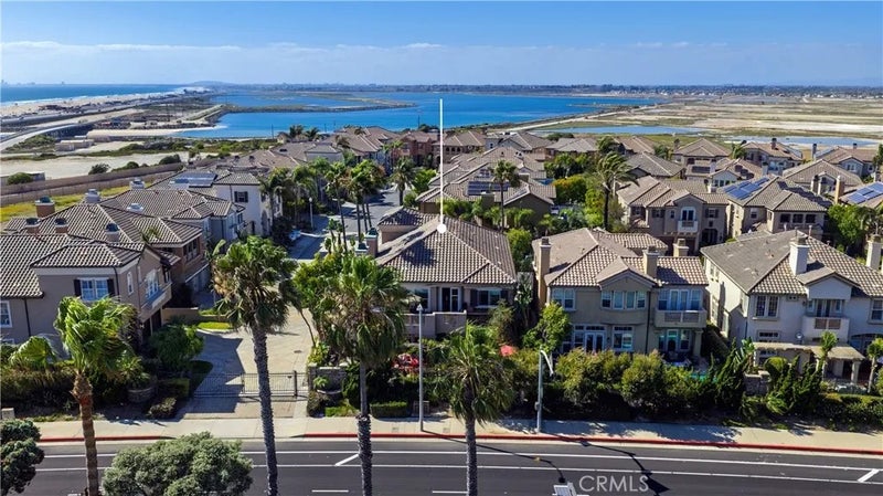 5612 OCEAN VISTA Drive