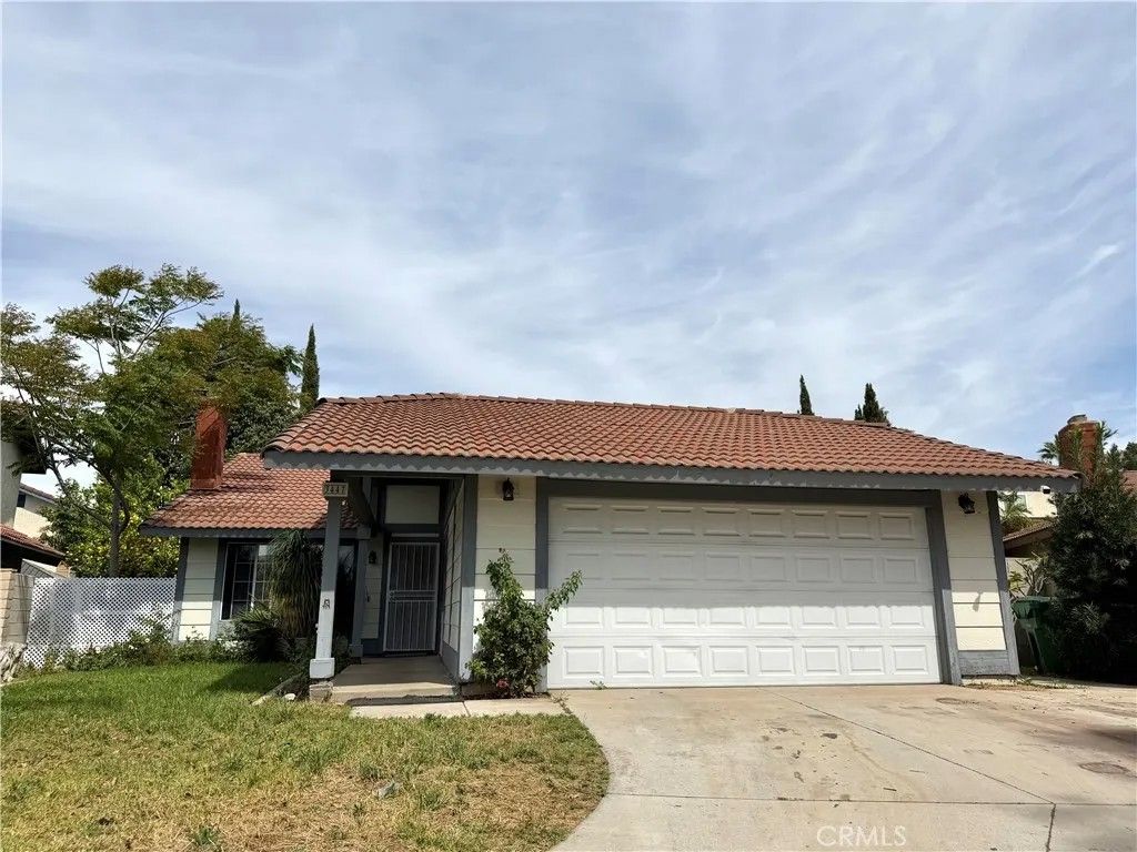 Photo of 3447 Yuba Cir, Riverside, CA 92503 (MLS # IG26051133)