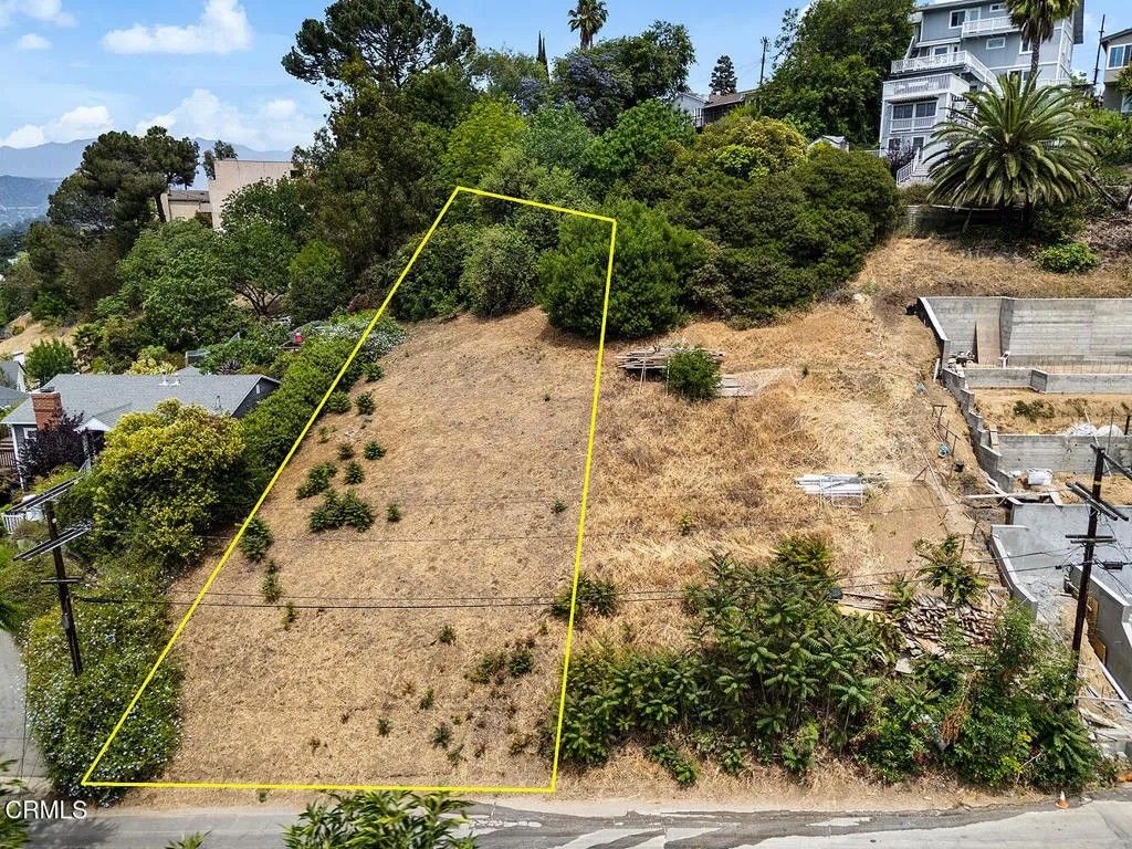 Photo of 1070 N Oban Dr, Los Angeles, CA 90065 (MLS # P1-25472)