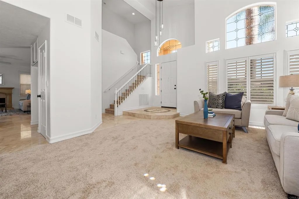 1173 Avenida Frontera