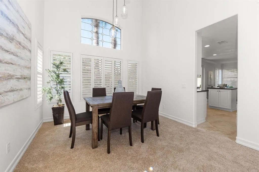 1173 Avenida Frontera