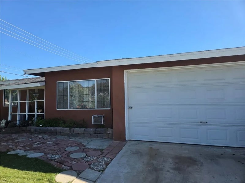 444 E Avenue R9
