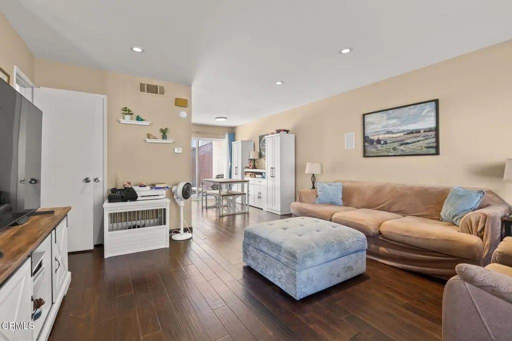 Photo of 1451 Iguana Circle, Ventura, CA 93003 (MLS # V1-35126)