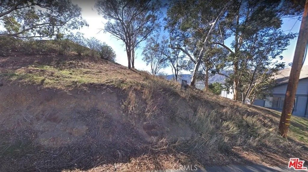 Photo of 17449 Sunnyslope, Lake Elsinore, CA 92530 (MLS # DW25253232)