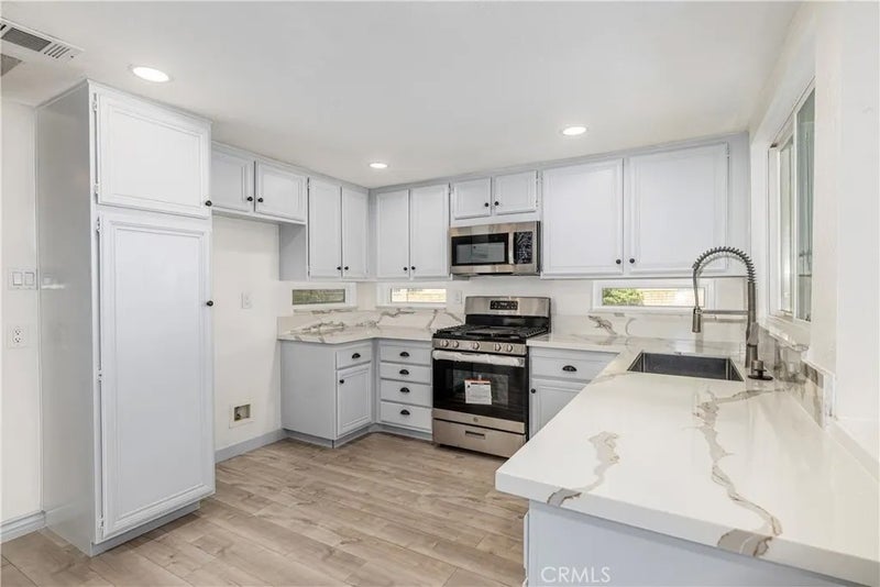 1423 Stonecrest Place