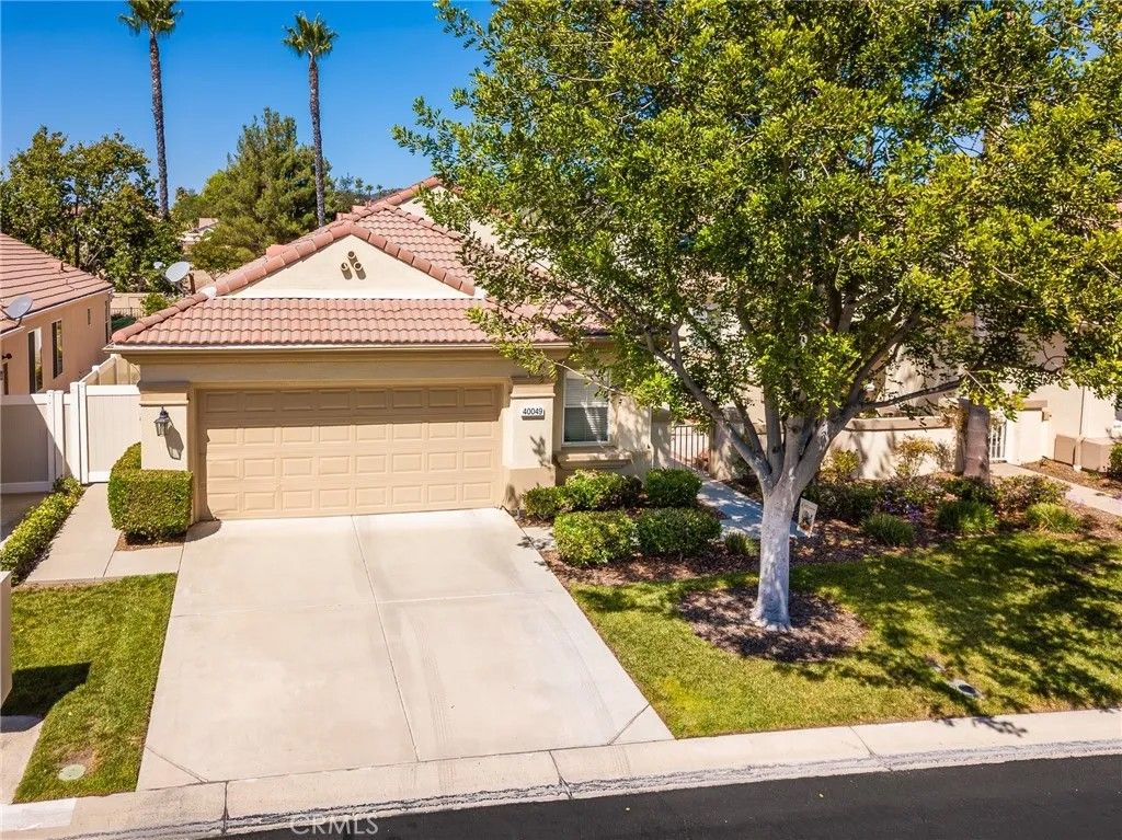 Photo of 40049 Corte Fortuna, Murrieta, CA 92562 (MLS # IV25231202)