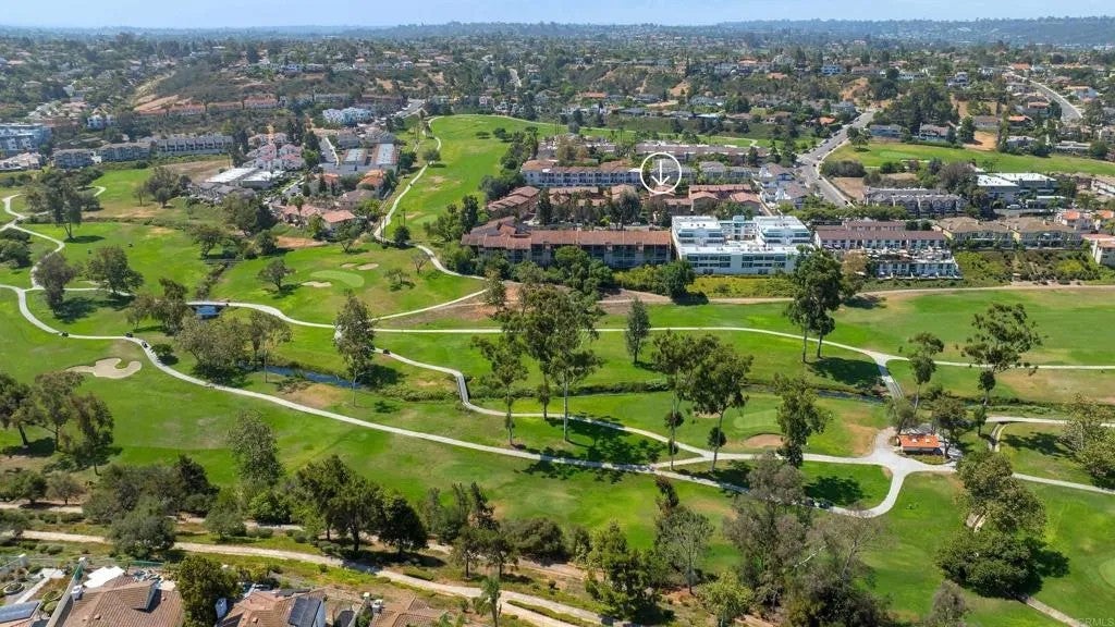 2569 Navarra Dr C