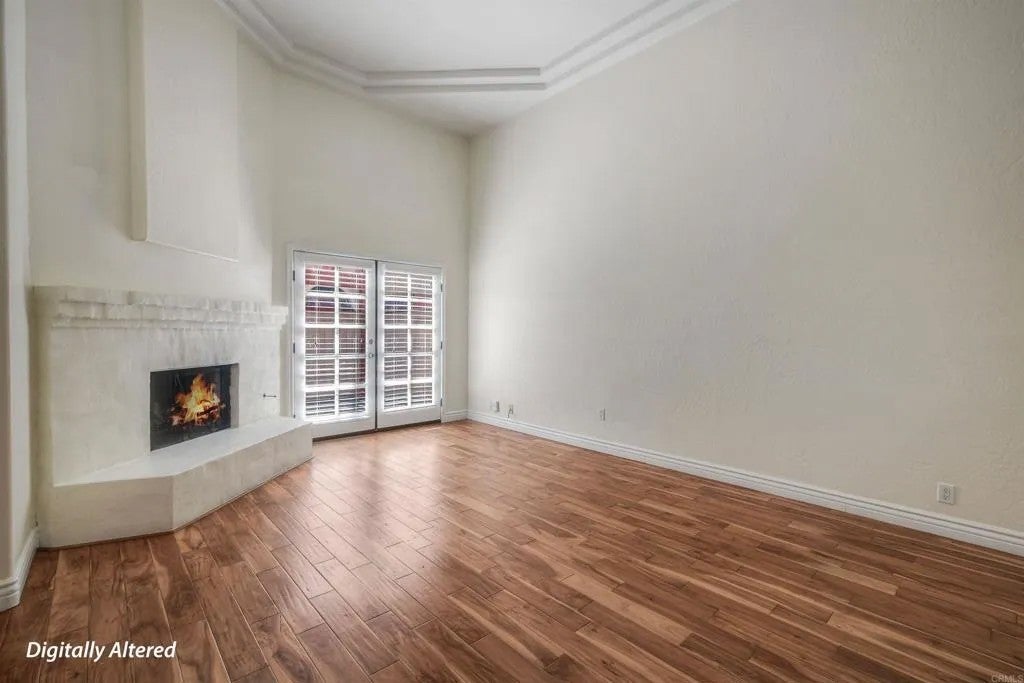 2569 Navarra Dr C