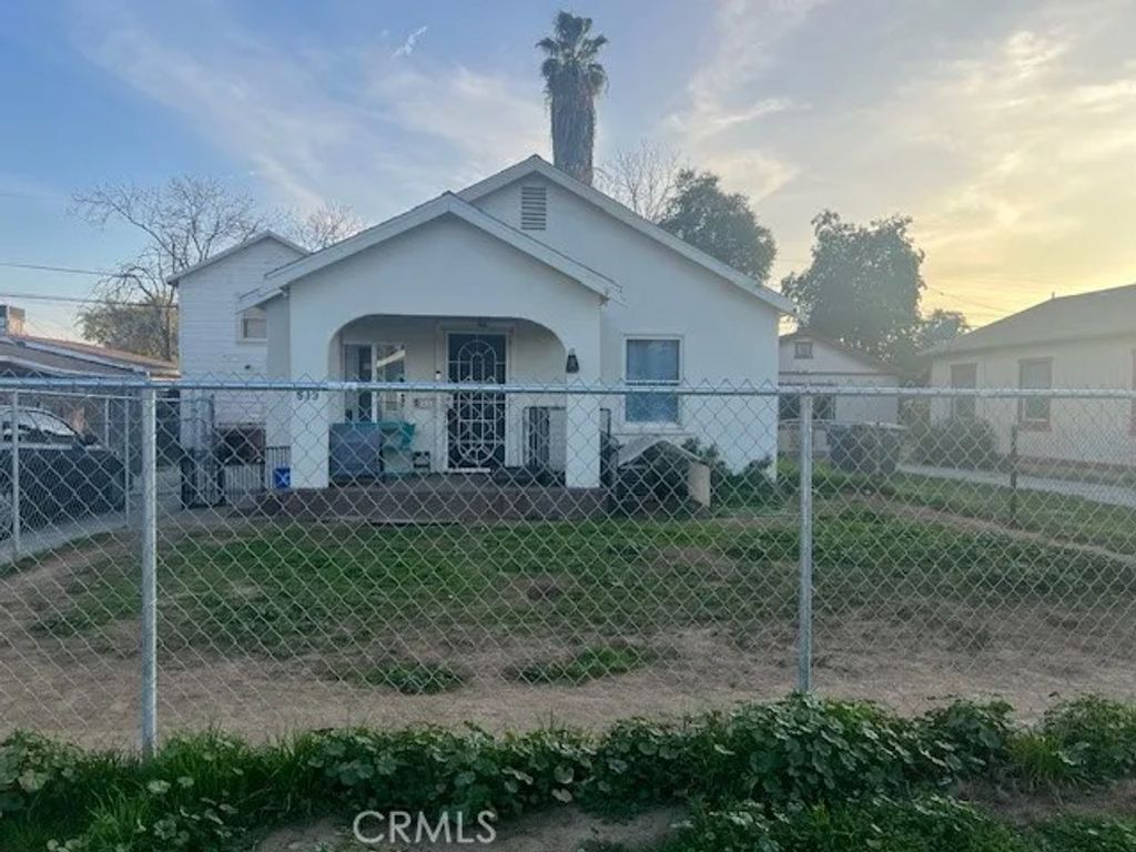 Photo of 513 Washington Avenue, Bakersfield, CA 93308 (MLS # PI25282168)