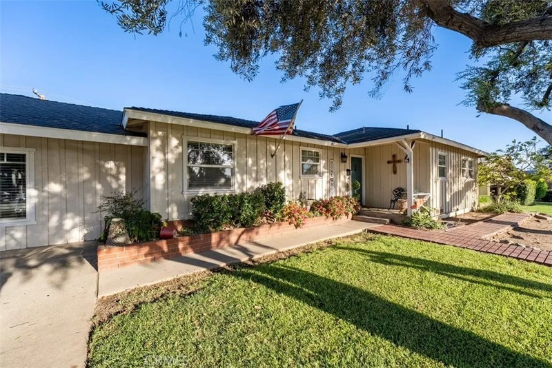 1318 Winston Court