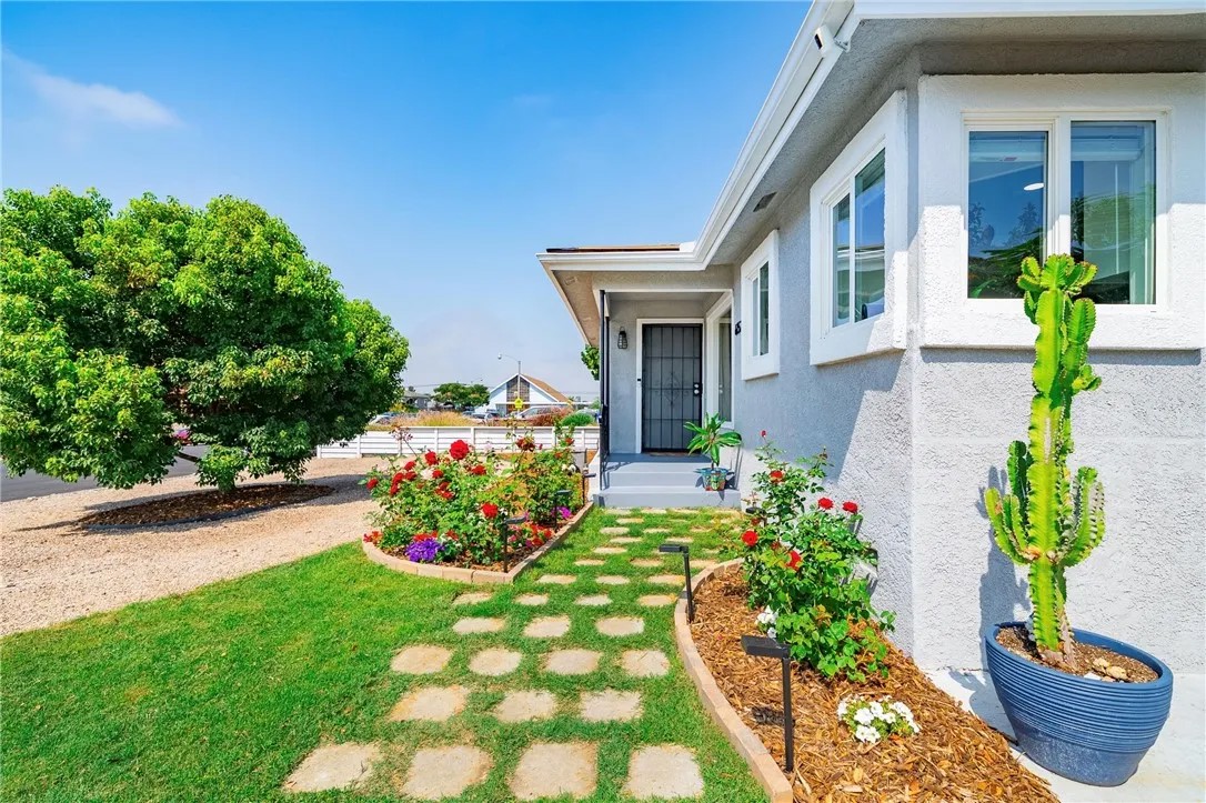 6152 Lorca Drive
