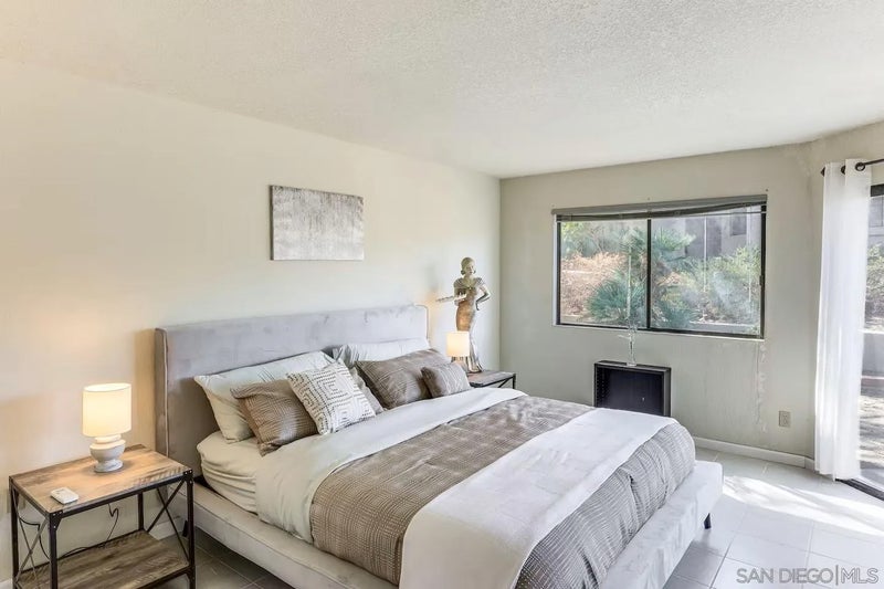 1618 Las Casitas Dr