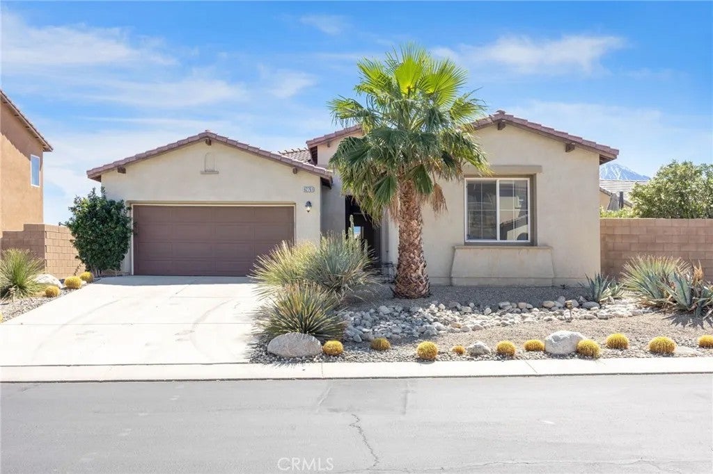 Photo of 62761 N Crescent ST, Desert Hot Springs, CA 92240 (MLS # SW26067515)
