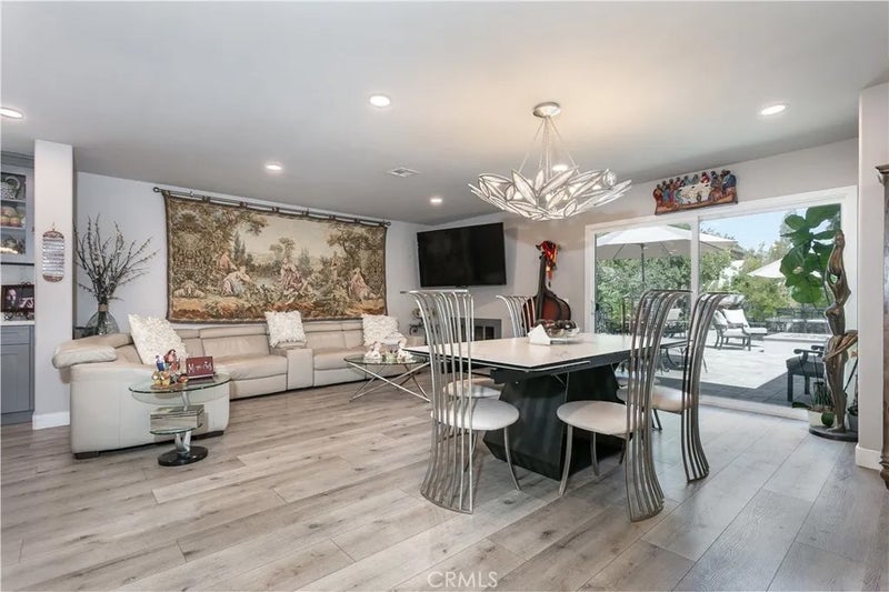 9721 Blandwood