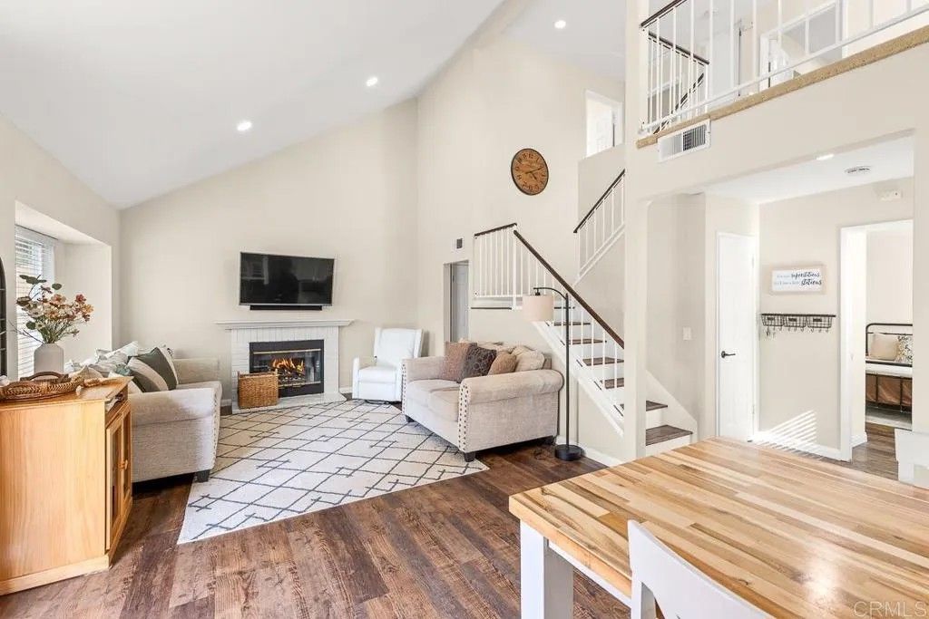 Photo of 816 Lochwood Place, Escondido, CA 92026 (MLS # NDP2603884)