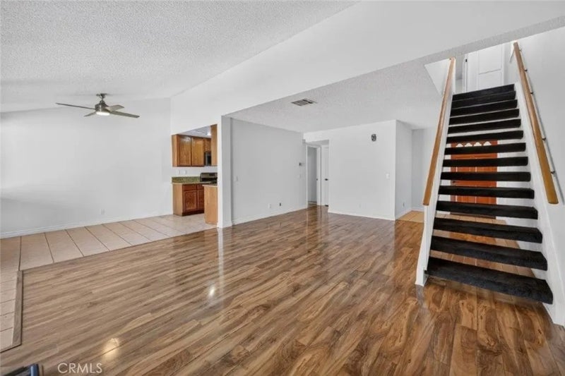 1239 Glenview Lane