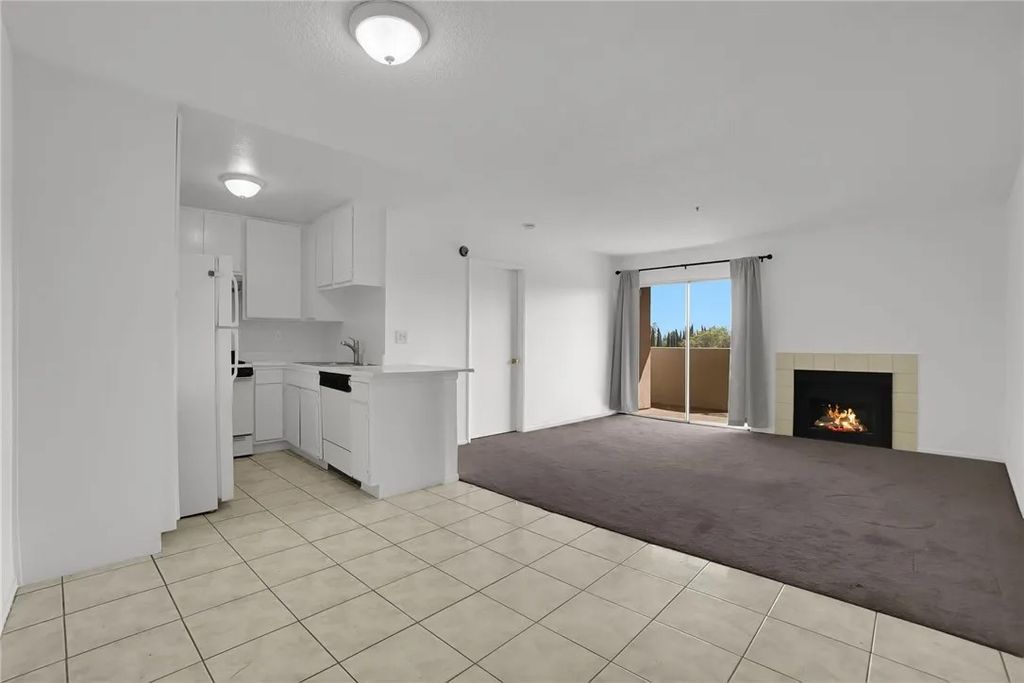 Photo of 450 E 4th Street #319, Santa Ana, CA 92701 (MLS # WS26062969)