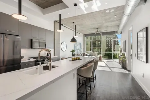 1025 Island Ave Unit 402, San Diego, CA 92101 - #: 250038366