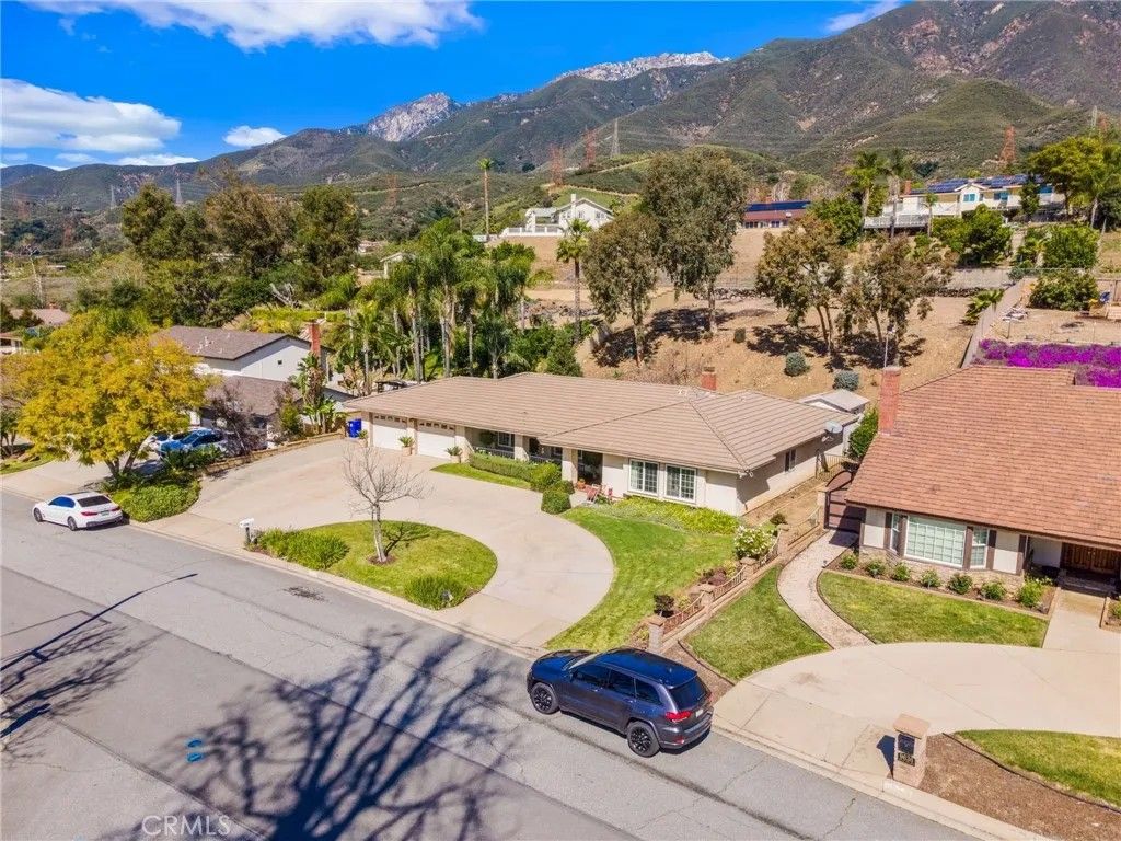 Photo of 9620 Hidden Farm Rd, Rancho Cucamonga, CA 91737 (MLS # CV26047892)