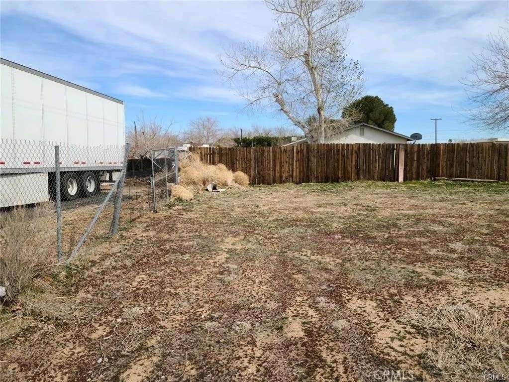 Photo of 25 E Avenue Q2, Palmdale, CA 93550 (MLS # OC26177131)