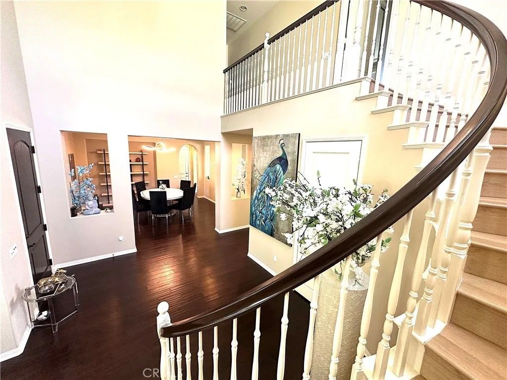 Photo of 20420 Via Urbino, Porter Ranch, CA 91326 (MLS # SR26066951)