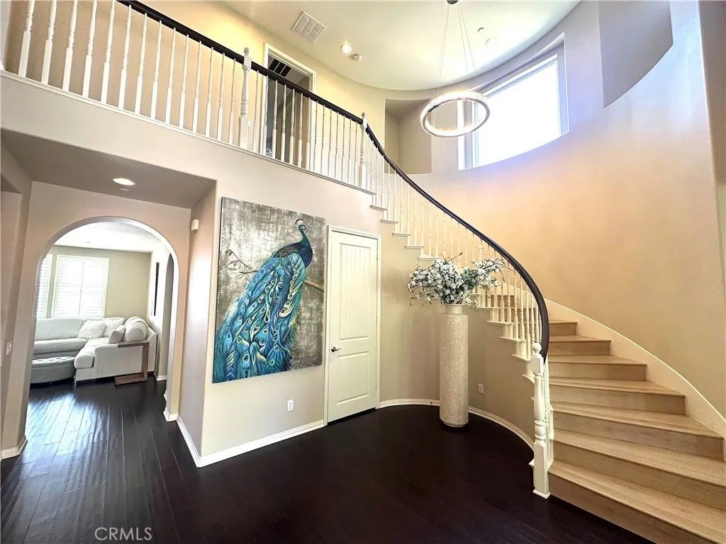 Photo of 20420 Via Urbino, Porter Ranch, CA 91326 (MLS # SR26066951)