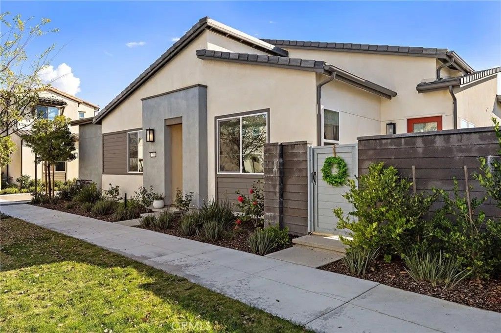 Photo of 790 Sunrise Rd, Rancho Mission Viejo, CA 92694 (MLS # OC25281119)